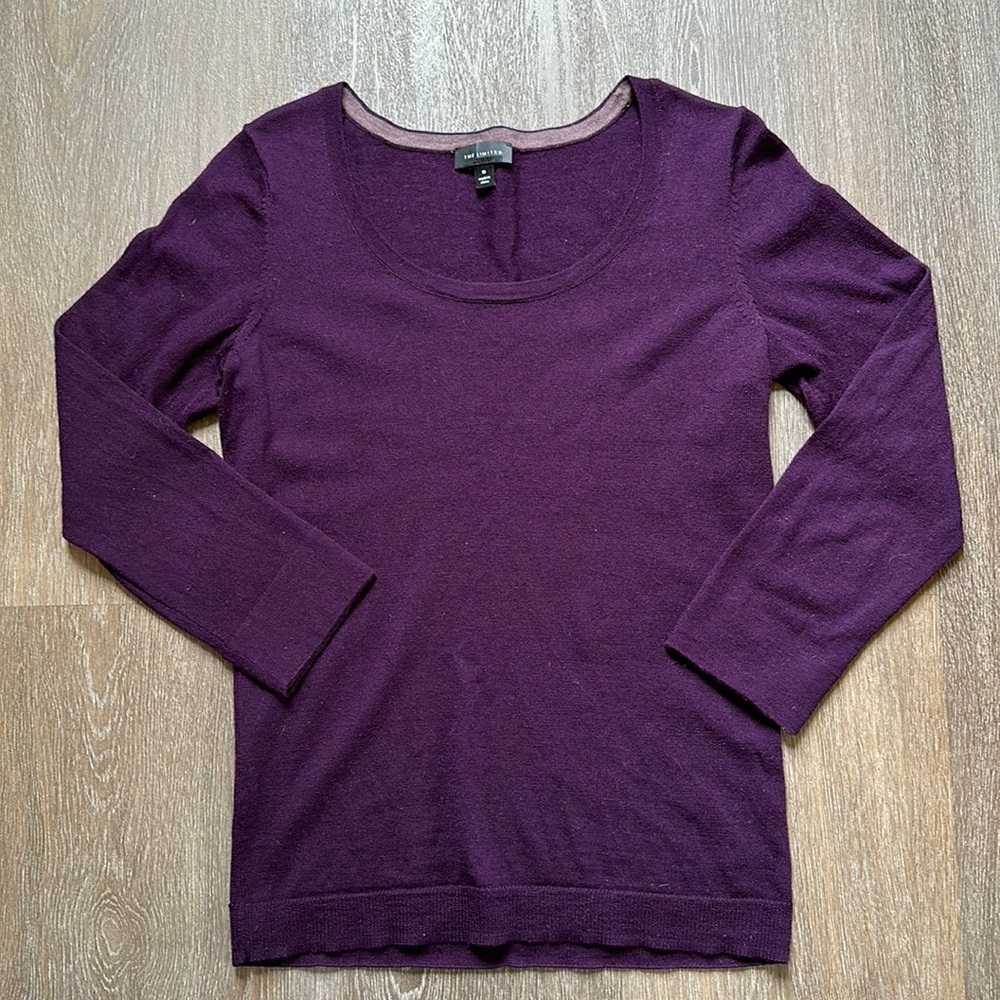Purple quarter sleeve sweater